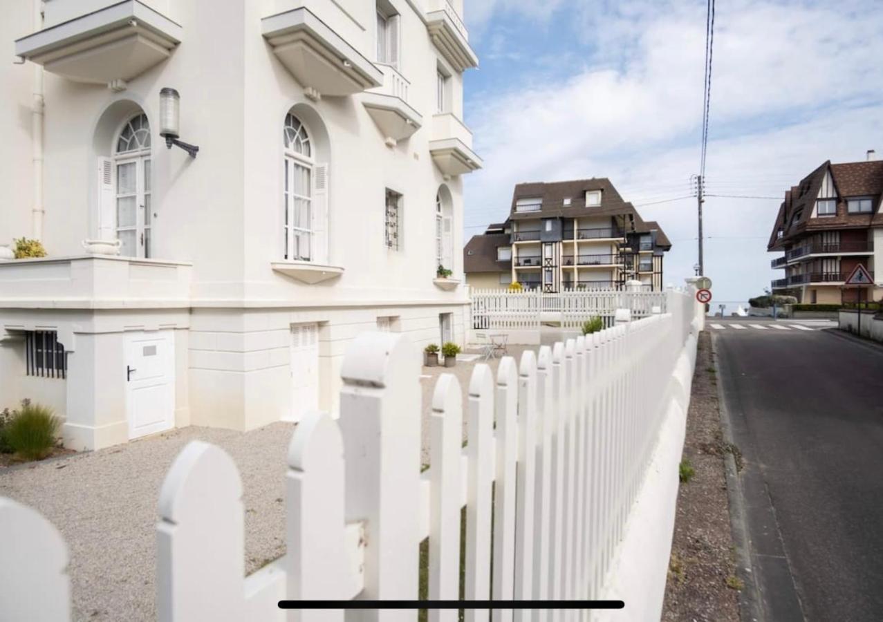 Appartement Bord De Mer 4 Personnes Cabourg Exterior foto